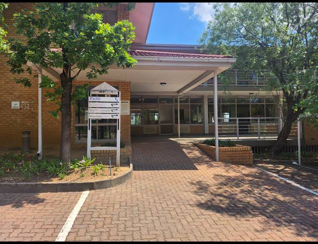 181M² OFFICE TO LET IN WATERFALL